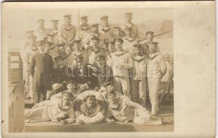 Matrosen von S.M.S. Sebenko Foto AK