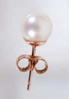 Arany (Au.) fülbevaló, tenyésztett gyönggyel, egy darab, bruttó: 0,7 g