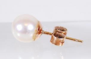 Arany (Au.) fülbevaló, tenyésztett gyönggyel, egy darab, bruttó: 0,7 g