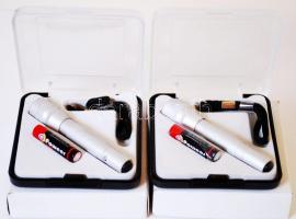 2 db kis zseblámpa, eredeti tokjában