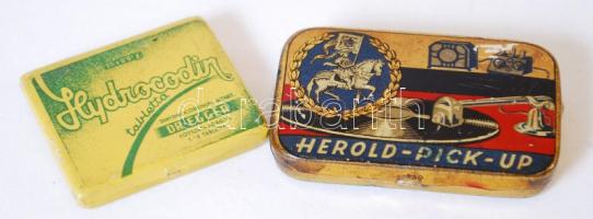 cca 1920 2db kis reklámos fémdoboz: Dr. Egger Hydrocodin tabletta, Herold Pick-up gramofontűk /  Vintage metal boxes: Herold pickup, Hydrocodin pills