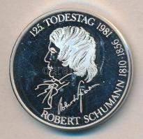 NSZK 1981. "Heinrich Heine / Robert Schumann" Ag emlékérem (14.89g/1000/35mm) T:PP
GFR 198...
