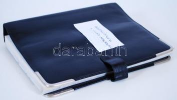 Külföldi gyufacímke gyűjtemény, gyűrűs berakóban 463 db/ Match label collection