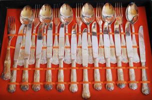 12 személyes ezüstözött olasz evőeszköz készlet, gazdagon díszített, eredeti dobozában, ceritfikát p...
