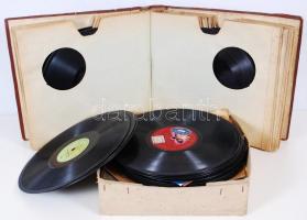 Cca 1930-1970 43 db bakelit és gramofon lemez vegyes minőségben