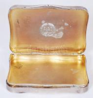 cca 1925 800-as finomságú ezüst (Ag) szelence, fedelén növényi ornamentikával és szatírfejekkel, bel...