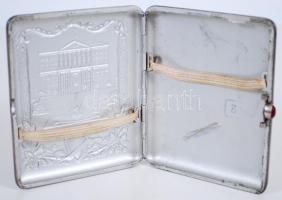 cca 1950 Domborműves díszítésű orosz cigarettatárca / 
Russian cigarette case with bas relief on top...