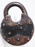 Antik "Laur" lakat kulccsal, d:9 cm / Antique padlock with key