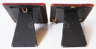 Cca 1920 2 db antik bőr fényképtartó, apró hibával 13×10 cm/ Antique leather photo compartment