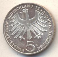 NSZK 1975G 5M Ag "Schweitzer" T:2
GFR 1975G 5 Mark "Schweitzer" C:XF