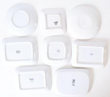 Jelzett, újság cikkeket ábrázoló tálkák, matricásak, hibátlanok, összesen: 8 db, d:13 cm