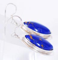 Lápiz lazuli fülbevaló pár ezüst (Ag) foglalatban / 
A pair of lapis lazuli earrings in silver frame...