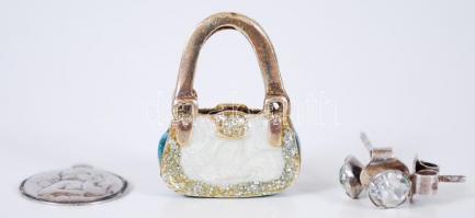 Egy pár ezüst (Ag) fülbevaló és 2db medál / 
A pair of silver earrings and 2 pendants, br: 6,13gr