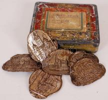 7 db régi botjelvény cigarettás fémdobozban