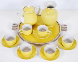 Cca 1920 Zsolnay hiányos kávés készlet plusz váza és egy fém tálca. A készlet jelzett, hibátlan, a c...