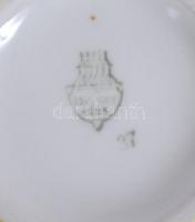 Cca 1920 Zsolnay hiányos kávés készlet plusz váza és egy fém tálca. A készlet jelzett, hibátlan, a c...