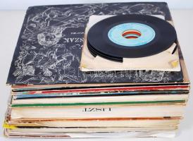 35db komolyzenei bakelit lemez (LP) és 7db könnyűzenei kislemez (SP), valamint 2db könyv: Művészeti ...