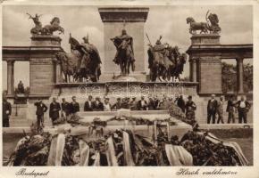 Budapest XIV. Hősök emlékműve, koszorúzás (Rb)