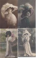 13 db régi, hölgyeket érdekes kalappal ábrázoló motívumlap