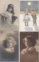 13 db régi, gyerekeket ábrázoló motívumlap