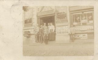 Békéscsaba Fekete Sándor csemegeüzlete, photo