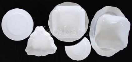 Herendi fehér mázas hiányos étkészlet, jelzett formába nyomott Herend és a formaszámok, 7db lapostán...