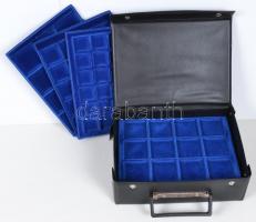 Műbőr borítású éremtartó bőrönd, 8db kivehető tálcával, ebből 7db 12x50x50mm és 2db 16x35mm/24x30mm ...