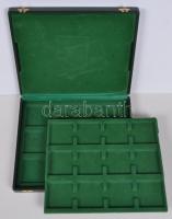 Éremtartó kazetta 1 kivehető tálcával, összesen 24 férőhellyel 50x50mm, újszerű állapotban!