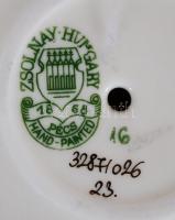 Zsolnay virágos mintás gyertyatartó, kézzel festett, jelzett, m:14 cm/ Zsolnay porcelain candlestick