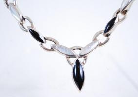 Ezüst (Ag) collier nyaklánc gyöngyház és zománc díszítéssel / 
Enamel and nacre silver collier neckl...