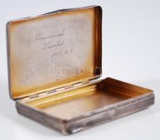 cca 1945 800-as tisztaságú magyarországi jelzésű ezüst (Ag) női cigarettatárca, belsejében aranyozással és gravírozott ajándékozó sorokkal /  Silver cigarette case with 800 purity Hungarian hallmark, gold plating and inscription inside, 5,5x7,5cm, 54,6gr