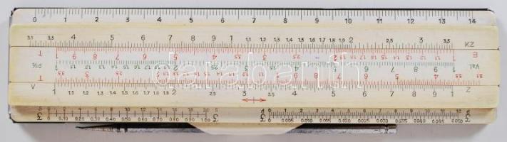 Castell addiator és logarléc, eredeti tokjában, h: 17 cm
