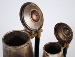 cca 1940 Fém és fa art deco kávé- és tejkiöntő (az egyik hiányos) / 
Art deco coffee and milk jug fr...