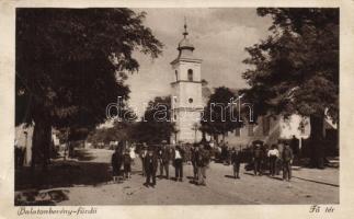 Balatonberény Fő tér templommal (b)