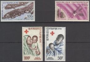 1965-1967 4 diff. airmail stamps with one set, 1965-1967 4 klf légiposta bélyeg közte egy sor