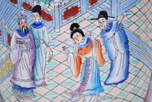 Nagyméretű, kézzel festett, aranyozott, kínai jelenteket ábrázoló porcelán váza / 
Large, hand paint...