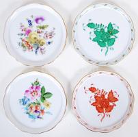 6db kézzel festett aranyozott jelzett Herendi tálka díszdobozban /  6 hand painted gold plated little Herend porcelain plate in original boxes, d: 10cm