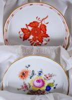 6db kézzel festett aranyozott jelzett Herendi tálka díszdobozban / 
6 hand painted gold plated littl...