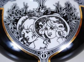 Szász Endre után, 2db jelzett Hollóházi váza az Arcok c. sorozatból / 
Hollóházi porcelain vases, 10...