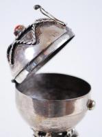 1894 Ezüst (Ag) psumintartó Dávid-csillaggal és korallberakással díszítve 84 zolotniki (875/1000) ti...