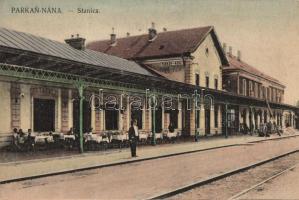 Párkánynána railway station (fa)