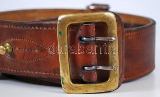 Katonai derékszíj, bőr, fém szerelékekkel, h:118 cm / Miltary leather strap