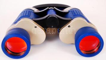Breader Cobra 750 távcső tokban / 
Binoculars with bag