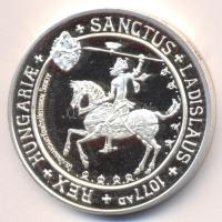 1979. "Szent László / II. János Pál Pápa apostoli áldása" nagyméretű ezüstözött bronz emlékérem (51mm) T:PP