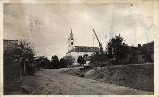 Kemence templommal és gémeskúttal (fl)