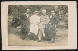 13 db régi, katonai fotólap