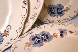 Zsolnay búzavirág mintás szendvicses készlet, kézzel festett, jelzett, összesen: 7db / Zsolnay sandw...