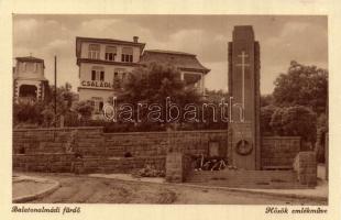 Balatonalmádi Hősök emlékműve (lyuk / pinhole)