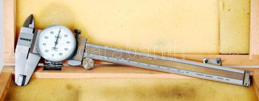 Simec márkájú tolómérő, eredeti dobozában, h:26 cm / Chinese dial calipers 0-150 mm 0.02 mm