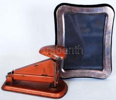 Íróasztali tétel: régi, ezüstözött fényképtartó és egy tűzőgép /  Vintage silver plated photo frame and a staple